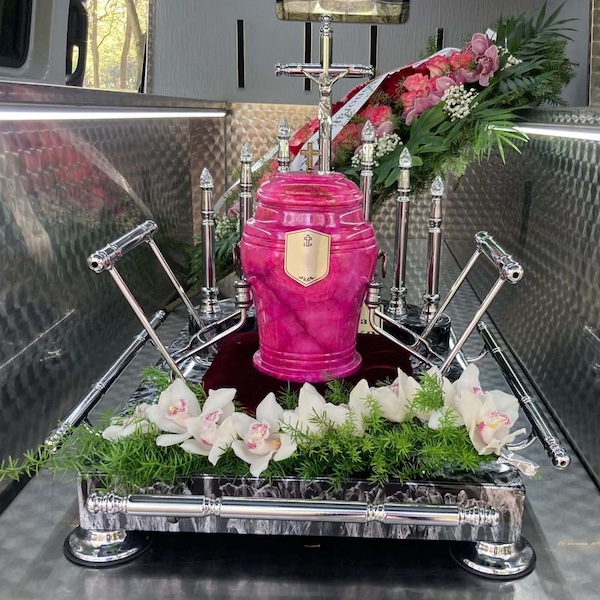 Ekspozycja urny – aranżacja